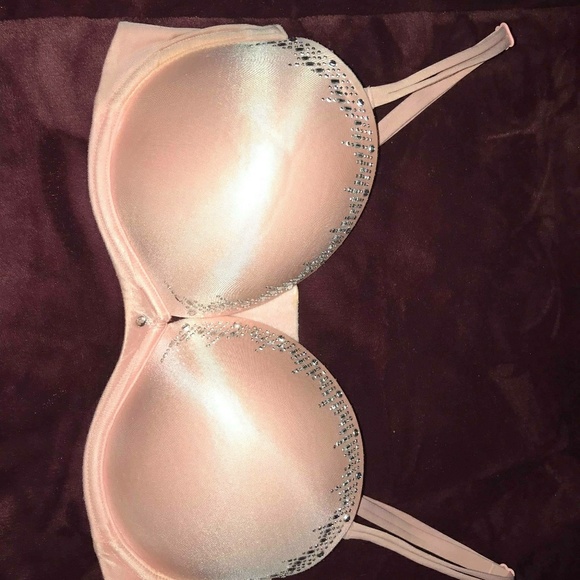 VS bra's - Picture 3 of 4